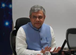 India Targets Homegrown Smartphone Brand by October 2028 Electronics and IT Minister Ashwini Vaishnaw